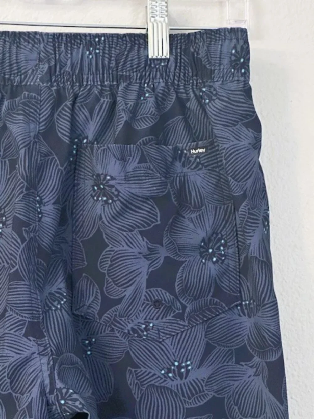 Poshmark Listing Title: Hurley Men's Navy Floral Swim Trunks - Size Medium